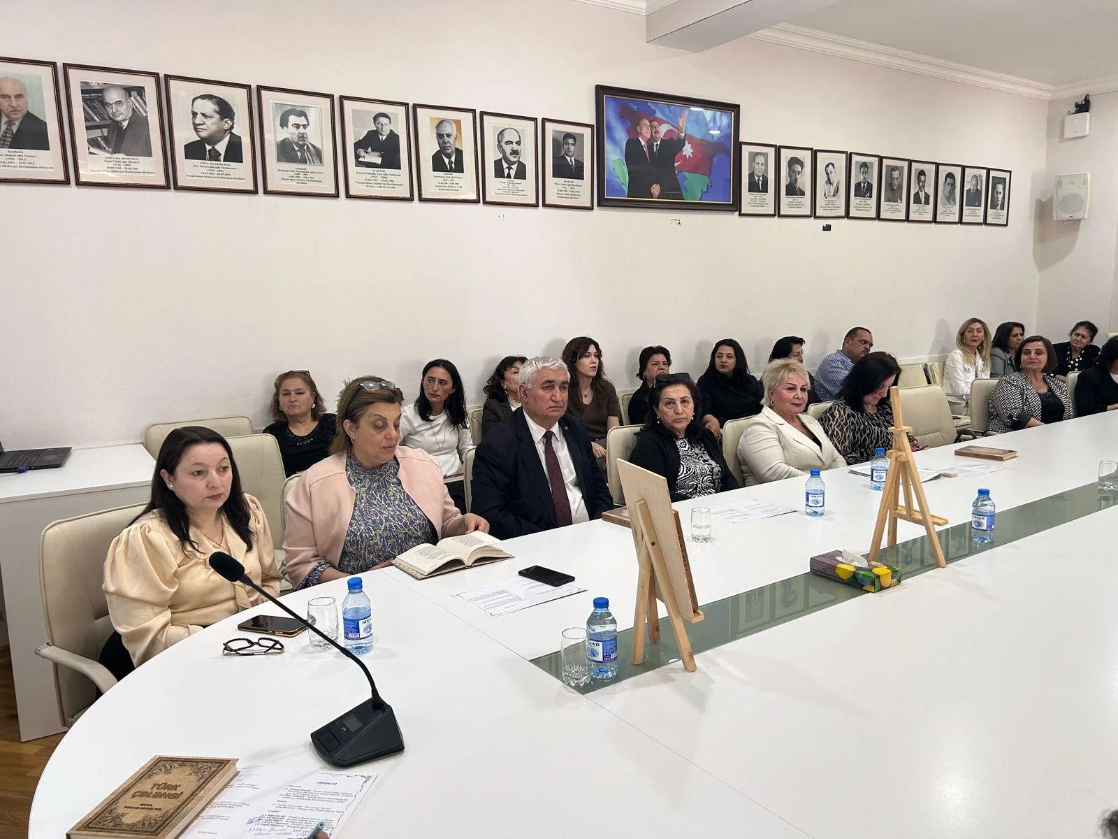 Abdulla Şaiqin "Türk çələngi" adlı kitabının təqdimatı keçirilib - FOTOLAR