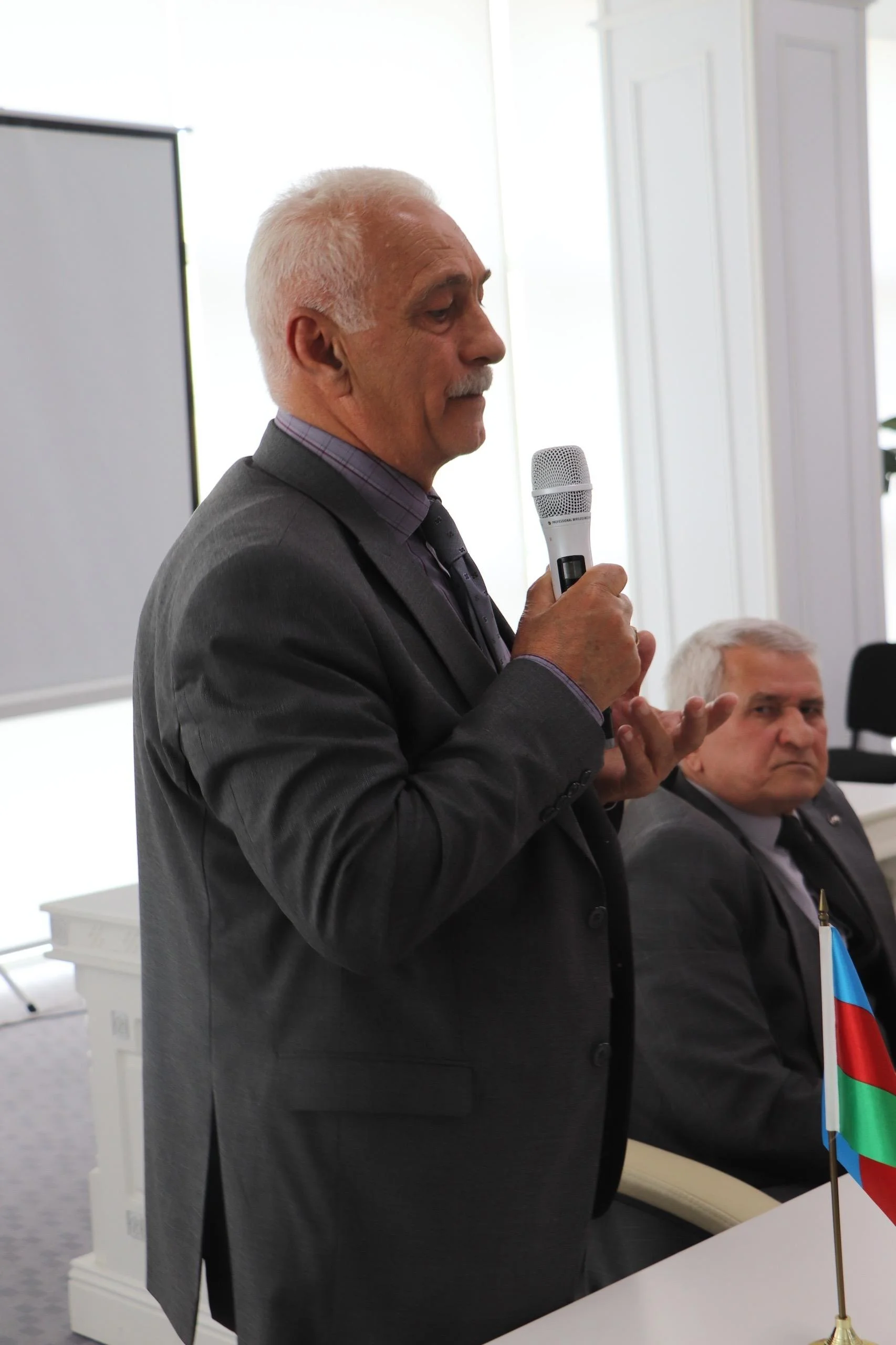 "Arif Acaloğlu: Uzaq yolların adamı"