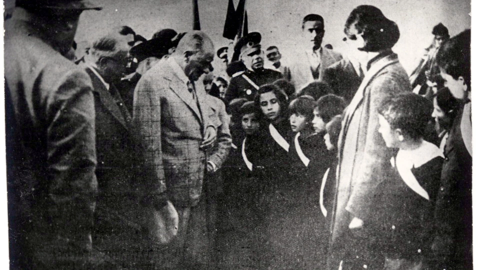 Atatürk dünyada analoqu olmayan ənənəni yaratdı: hakimiyyət uşaqlara verilir!