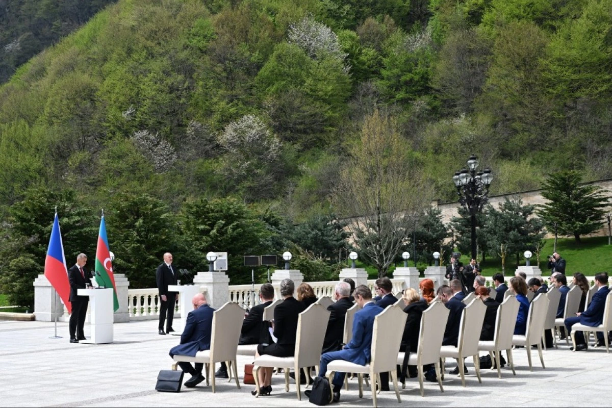 Prezident İlham Əliyev: Çexiya ilə çox fəal siyasi dialoqumuz var