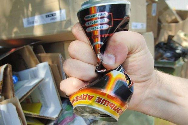 Enerji içkiləri ürək ritmində pozulmalar, təzyiq, damarlarda sıxılmalar yaradır - Həkim-terapevt