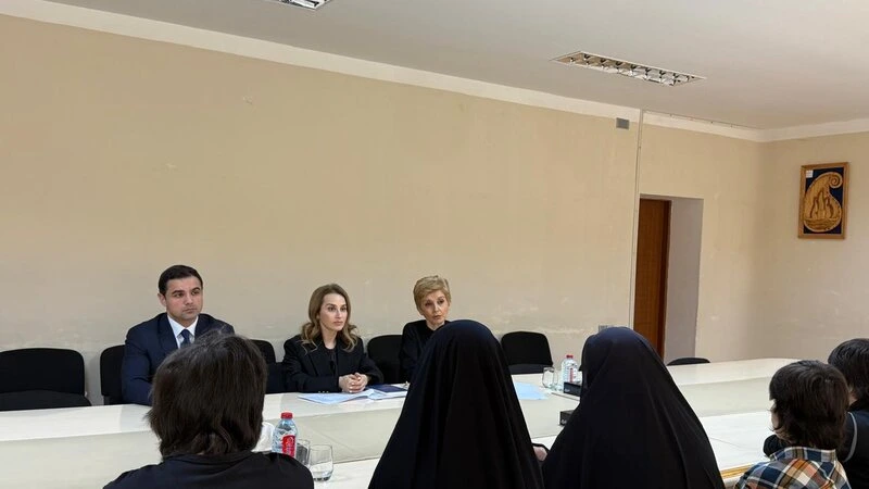 Ombudsmanın nümayəndələri Suriyadan gələn 5 nəfərlə görüşdü