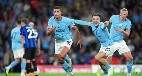 10 il sonra "Siti"dən gedir