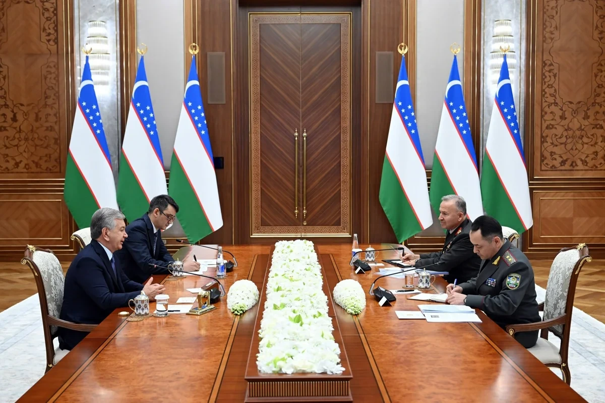 Şavkat Mirziyoyevə Türkiyə ilə hərbi əməkdaşlıq haqqında məlumat verilib