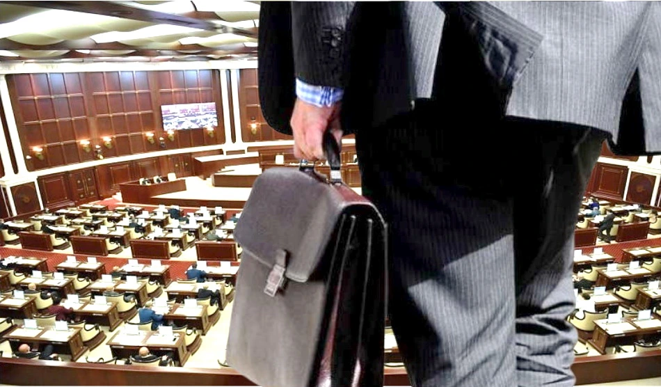 Bu parlamentdəki deputatların əksəriyyəti getməlidir - TƏHLİL