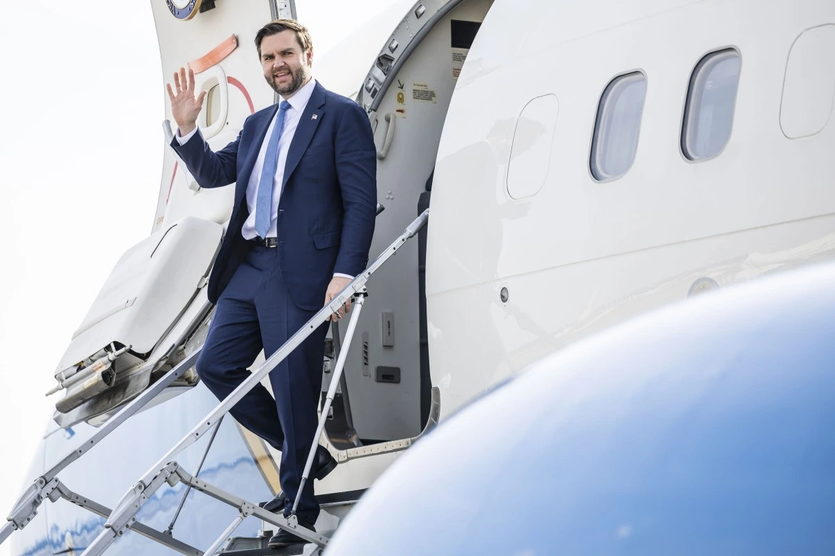 CNN: ABŞ nümayəndə heyəti İranla danışıqlar üçün bu gün Pakistana gedəcək