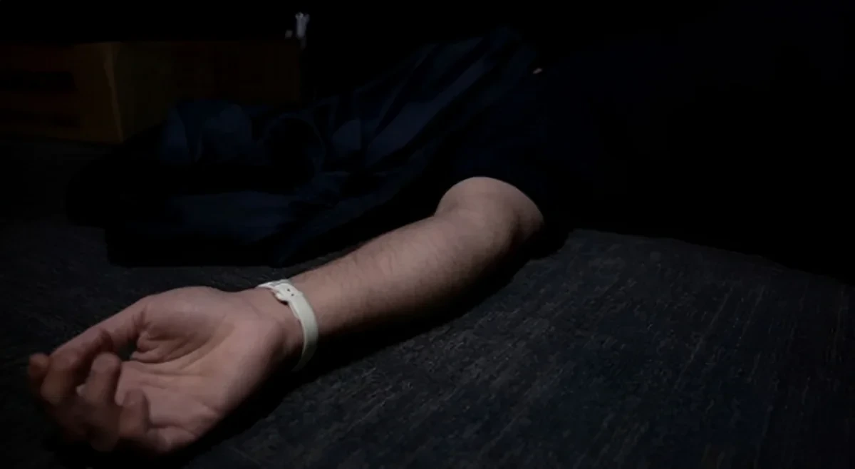 Neftçalada marketin anbarından meyit tapılıb