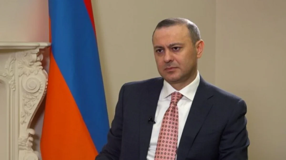 Qriqoryan: Bakı ilə sülh İrəvanın xarici çağırışlara qarşı durma qabiliyyətini artırıb