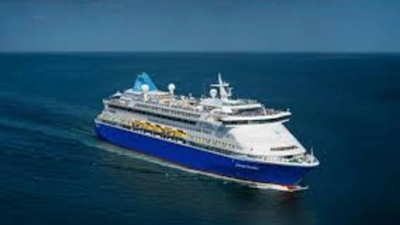Daha bir kruiz gəmisi Hörmüz boğazına doğru hərəkətə başlayıb