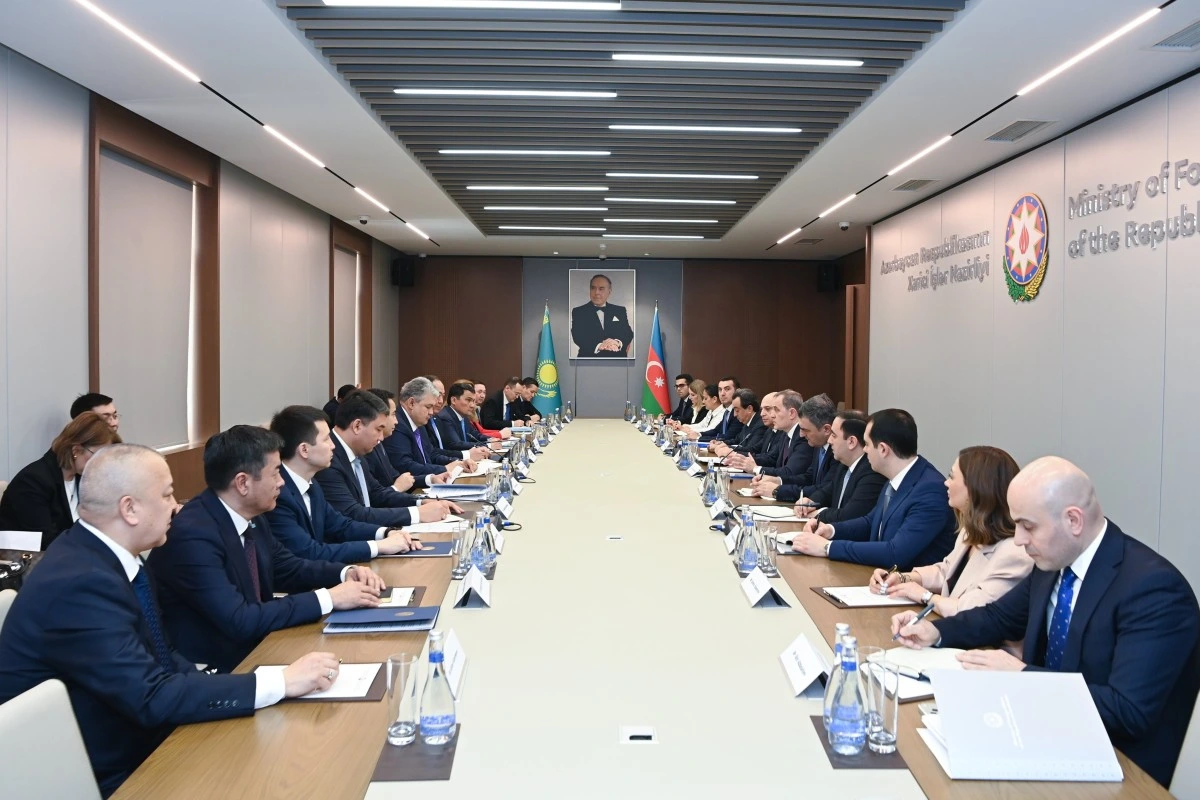 Azərbaycan və Qazaxıstan XİN rəhbərlərinin müzakirə etdikləri məsələlər açıqlanıb