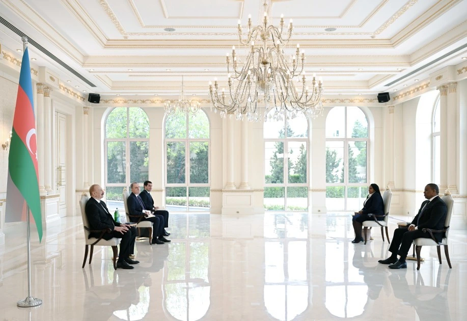 Prezident İlham Əliyev Esvatininin yeni səfirini qəbul edib