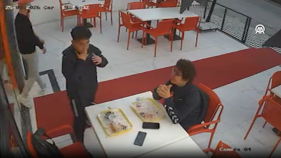 Boğazında yemək qalan şagird manevrası ilə xilas edildi