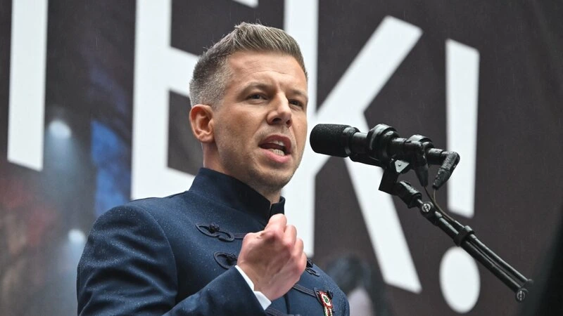 Madyar: Xarici ölkələrin daxili işlərinə qarışmayacağam