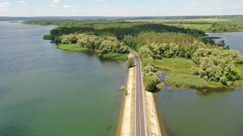 Rusiya Ukraynanın su anbarını vurdu