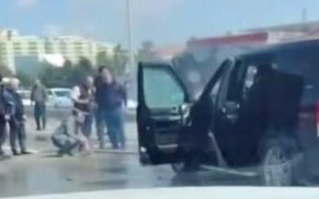 Bakıda “Land Rover” yandı