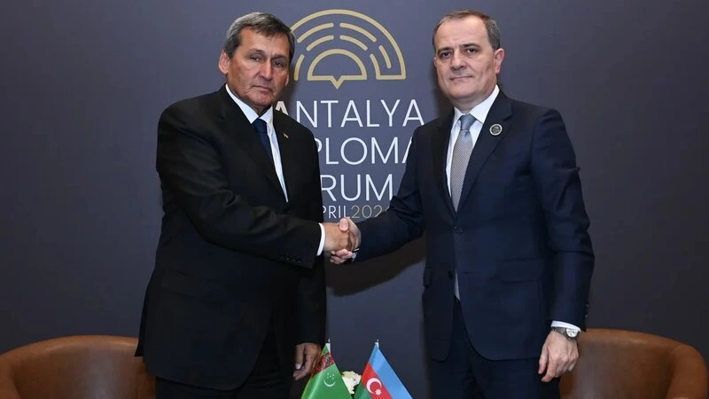 Antalyada Azərbaycan-Türkmənistan tərəfdaşlığı müzakirə edilib
