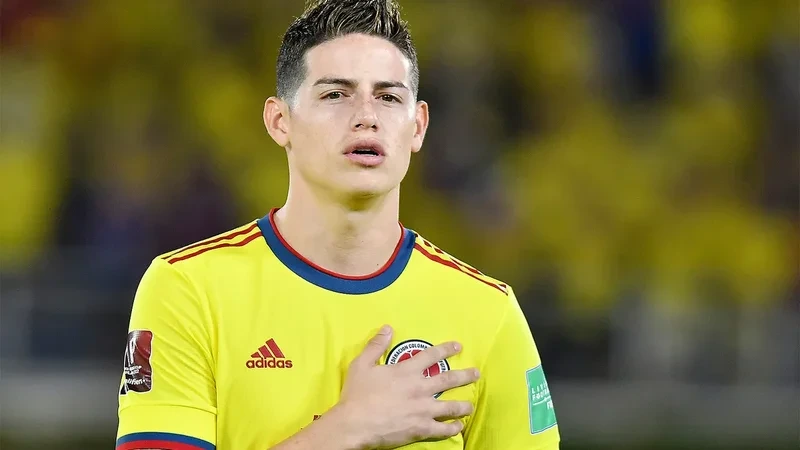 Tanınmış futbolçu susuzlaşma səbəbindən xəstəxanaya yerləşdirildi