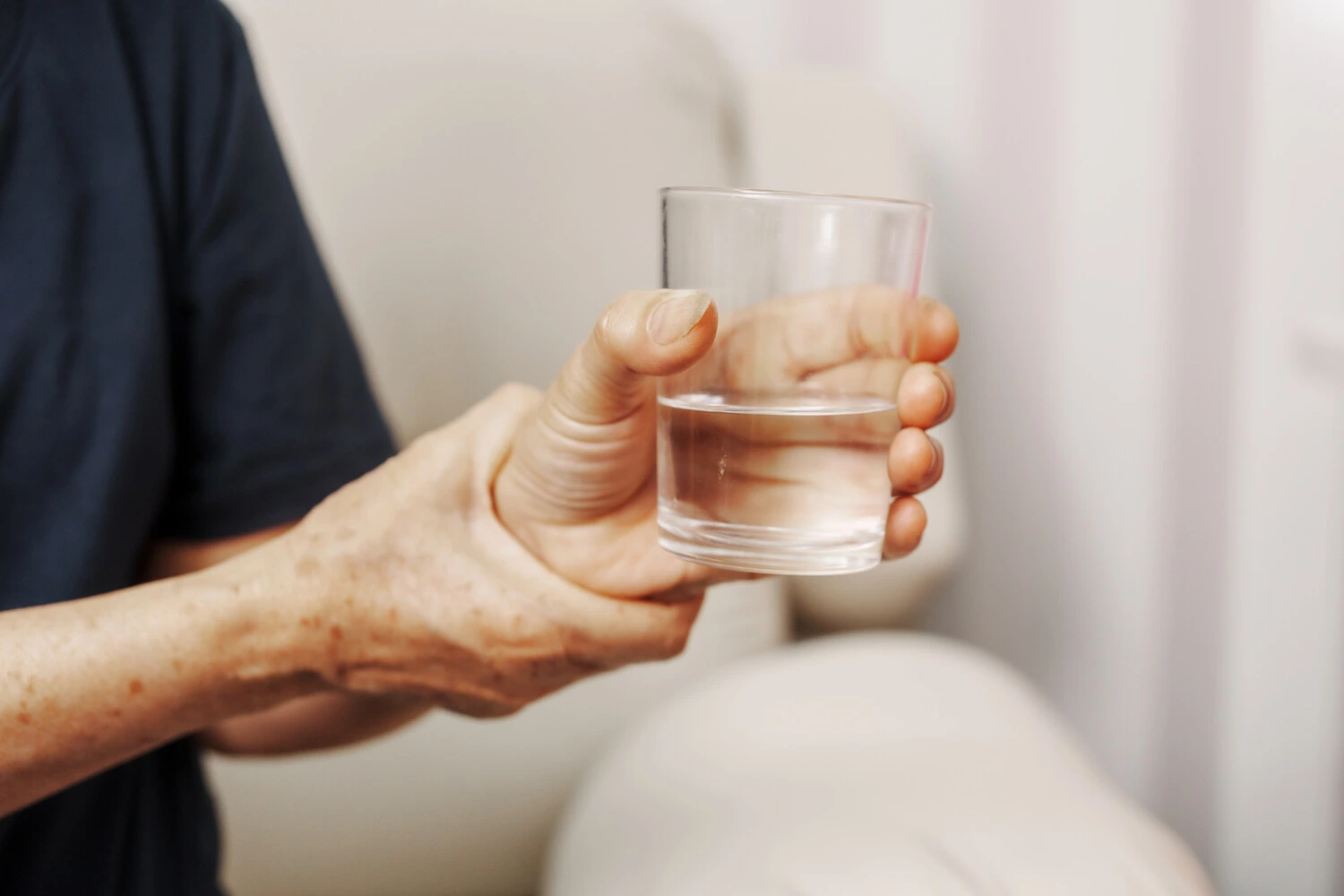 Həkimlər Parkinson xəstəliyinin ilk əlamətlərini açıqladı - ARAŞDIRMA