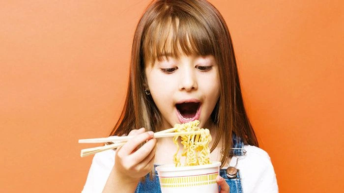 Uşaqlarda "noodle" xəstəliyi: 5 yaşlı uşaqlara belə diaqnoz qoyulur