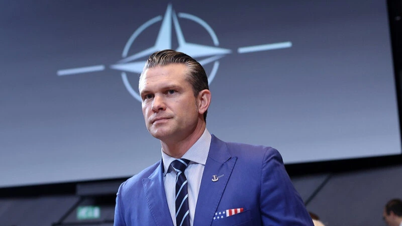 Pit Heqset: ABŞ İranın Çindən silah almasının qarşısını alır