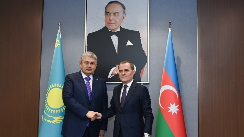 Ceyhun Bayramov qazaxıstanlı həmkarı ilə görüşdü - YENİLƏNDİ