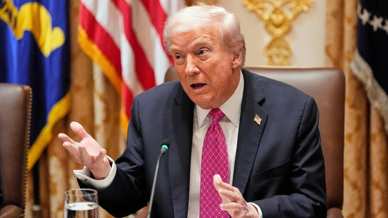 Tramp Avropanı Ukraynaya silah tədarükünü dayandırmaqla hədələyir