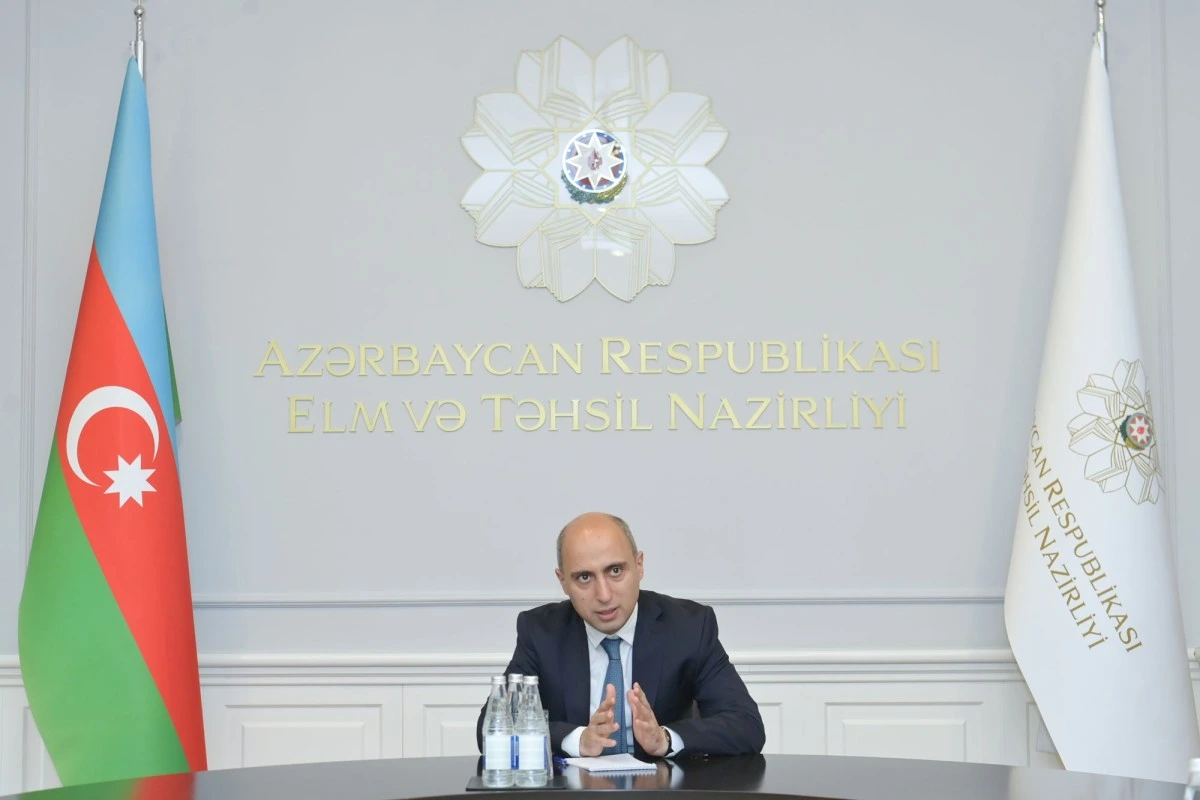 Nazir internat məktəblərinin direktorları ilə görüşüb