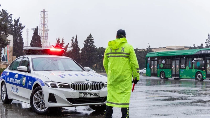 DYP əlverişsiz hava ilə bağlı sürücü və piyadalara xəbərdarlıq edib