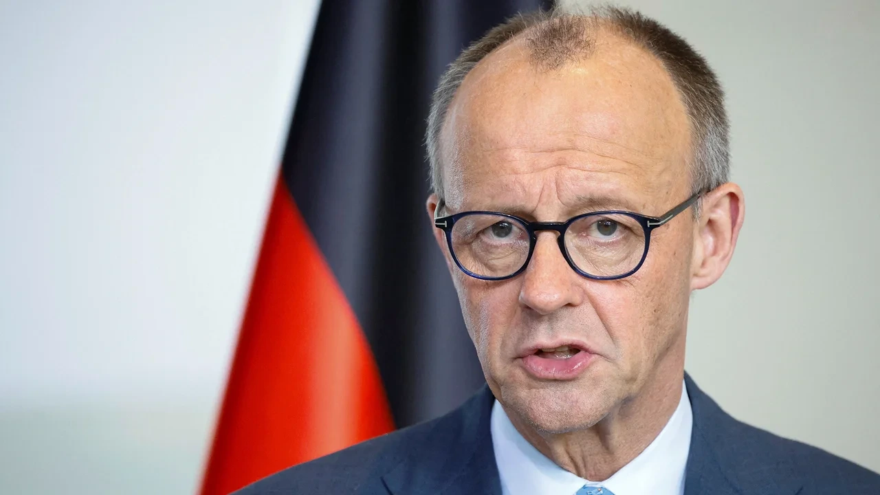 Almaniyada yanacaq həyəcanı: Kansler təcili iclas çağırır