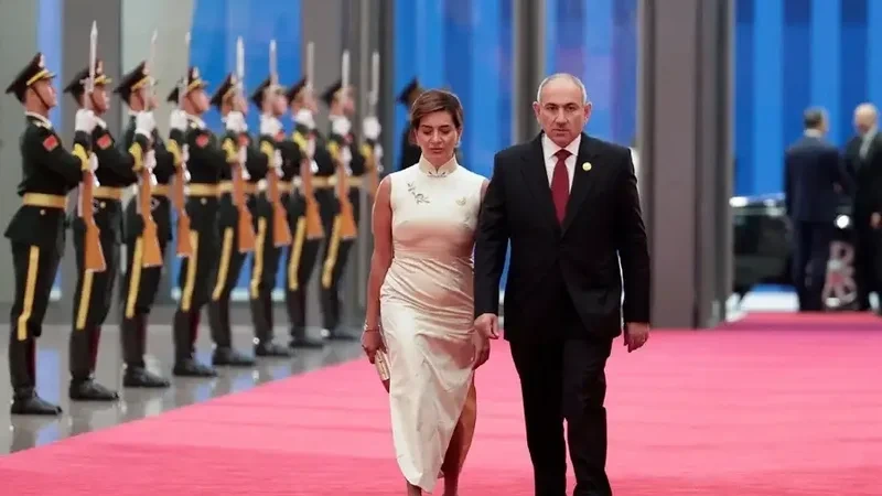 Paşinyan Anna ilə barışdı: "Daha bir şansımın olduğuna görə şadam”