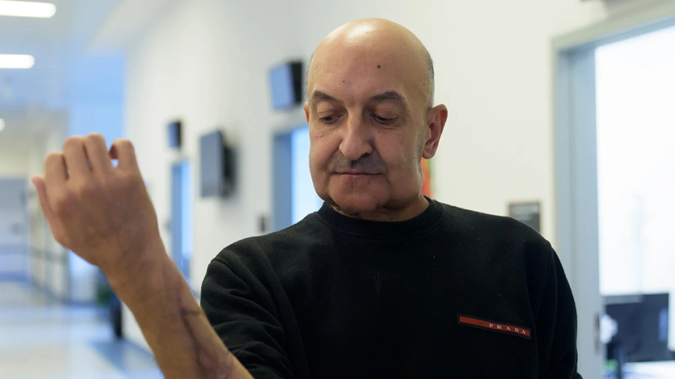 Bədənindən alınan toxuma ilə xəstə danışmağa başladı