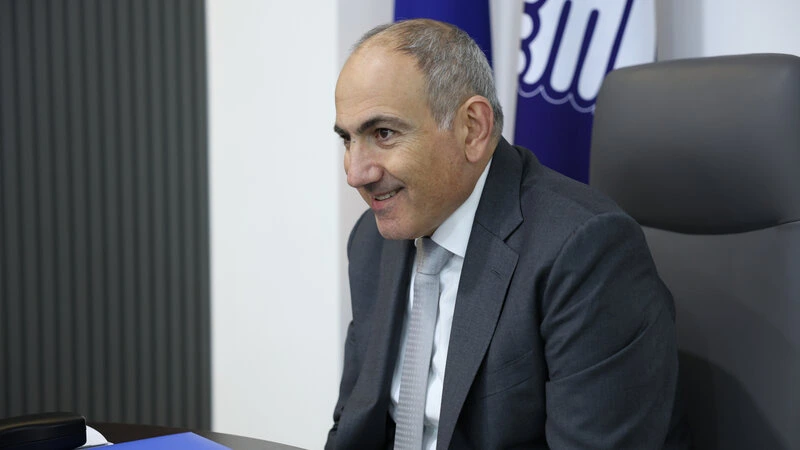 Paşinyan baş nazirliyə namizəd olan milyarder barədə: “Qorxuram”