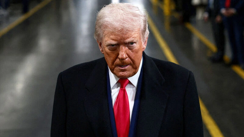 Tramp: İrana qarşı yeni zərbələrin endirilməsini gözləyirəm