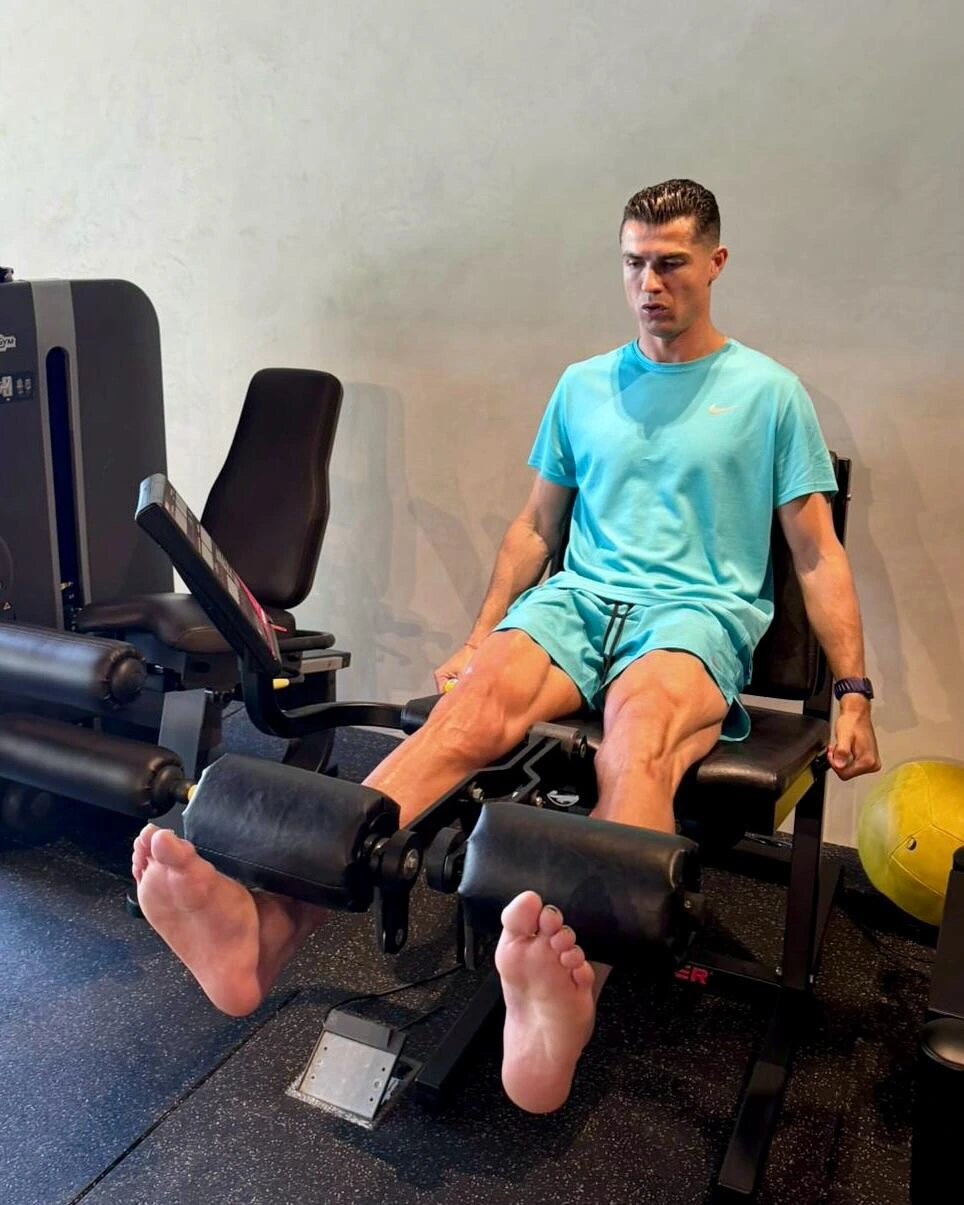 Ronaldonun əzələləri gündəm oldu - FOTO