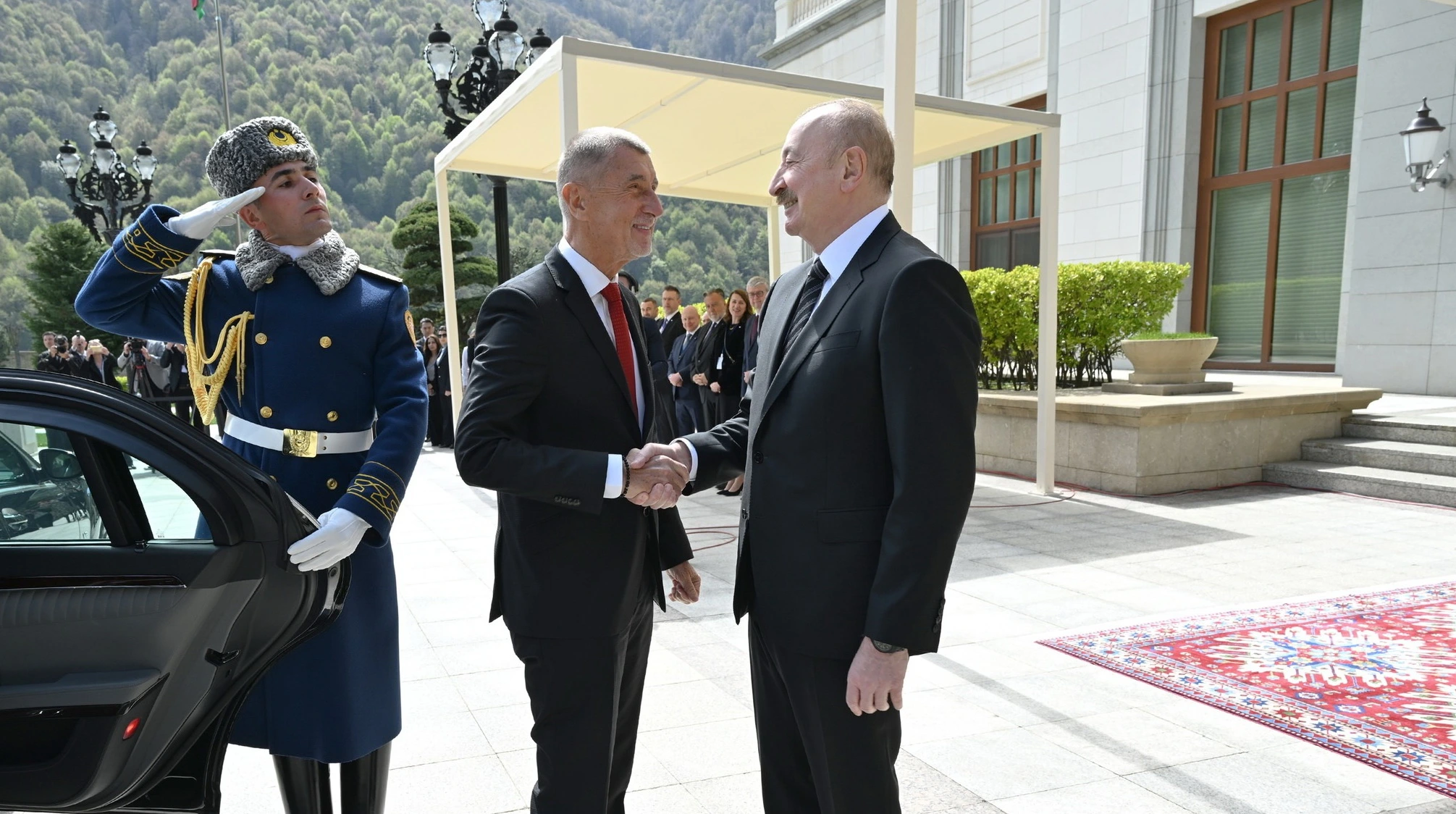 Çexiya Baş nazirinin Bakı səfəri sıradan diplomatik hadisə deyil - ŞƏRH