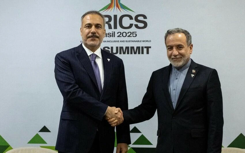 Əraqçi və Fidan İran ətrafındakı vəziyyəti müzakirə ediblər