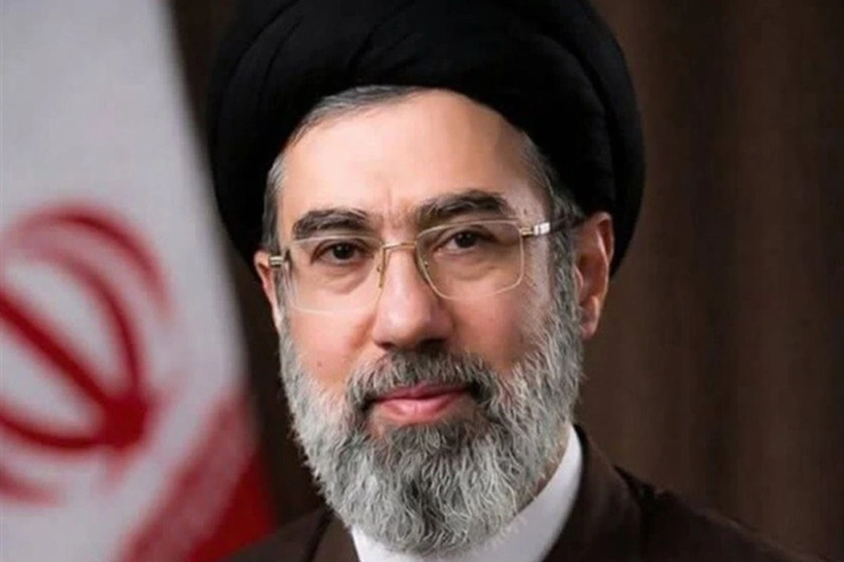 Xamenei: İran öz hüquqlarından imtina etmək niyyətində deyil