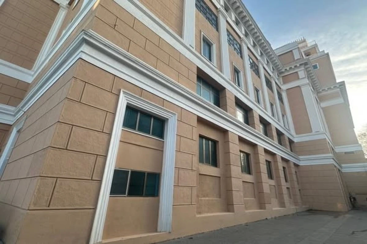 Nizami Kino Mərkəzinin binasının fasadına müdaxilə aradan qaldırılıb