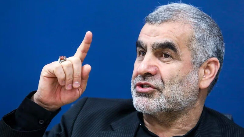 Əli Nikzad: Qisas alanadək Trampın yaxasını buraxmayacağıq