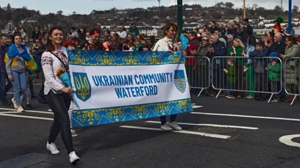 İrlandiya Ukrayna qaçqınlarının yerləşdirilməsi proqramını dayandırmaq niyyətindədir