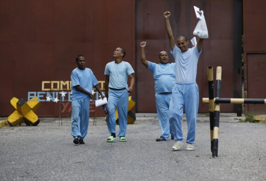 İngiltərə və Uelsdə 179 məhbus səhvən azad edilib