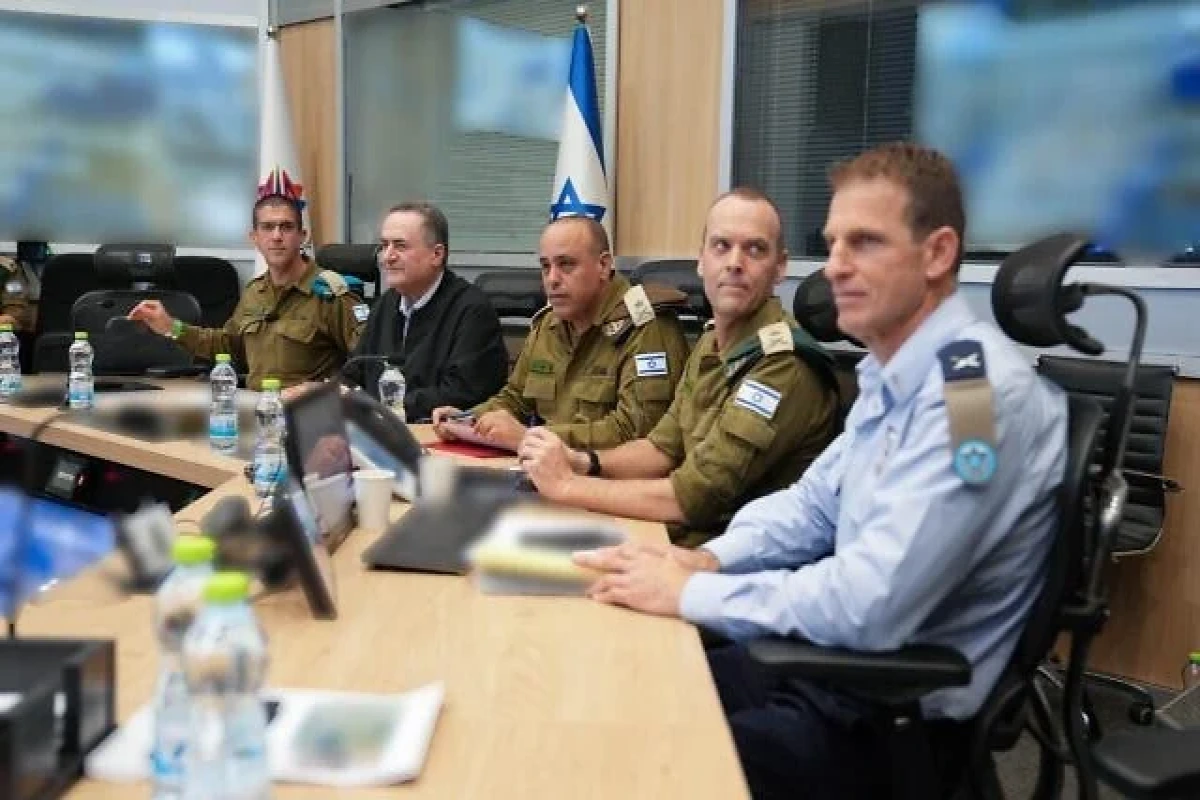 Müdafiə naziri: Hizbullah atəşkəs üçün yalvarır, İran atəş açacağı təqdirdə, İsrail cavab verəcək