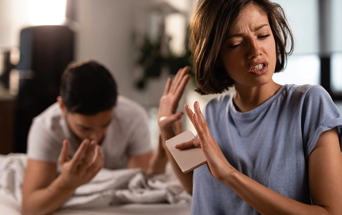 Kişinin sevgisinin yalan olduğunu göstərən 10 əlamət