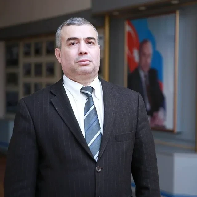 Keçmiş mətbuat katibi qəfil vəfat etdi - Foto