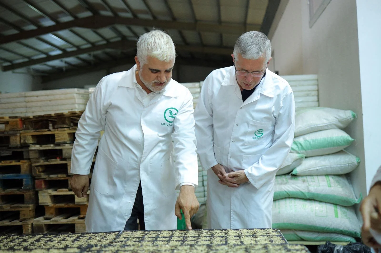 Birləşmiş Krallığın Azərbaycandakı səfiri Tahir Gözelin  GreenTech müəssisəsini ziyarət edib -FOTO