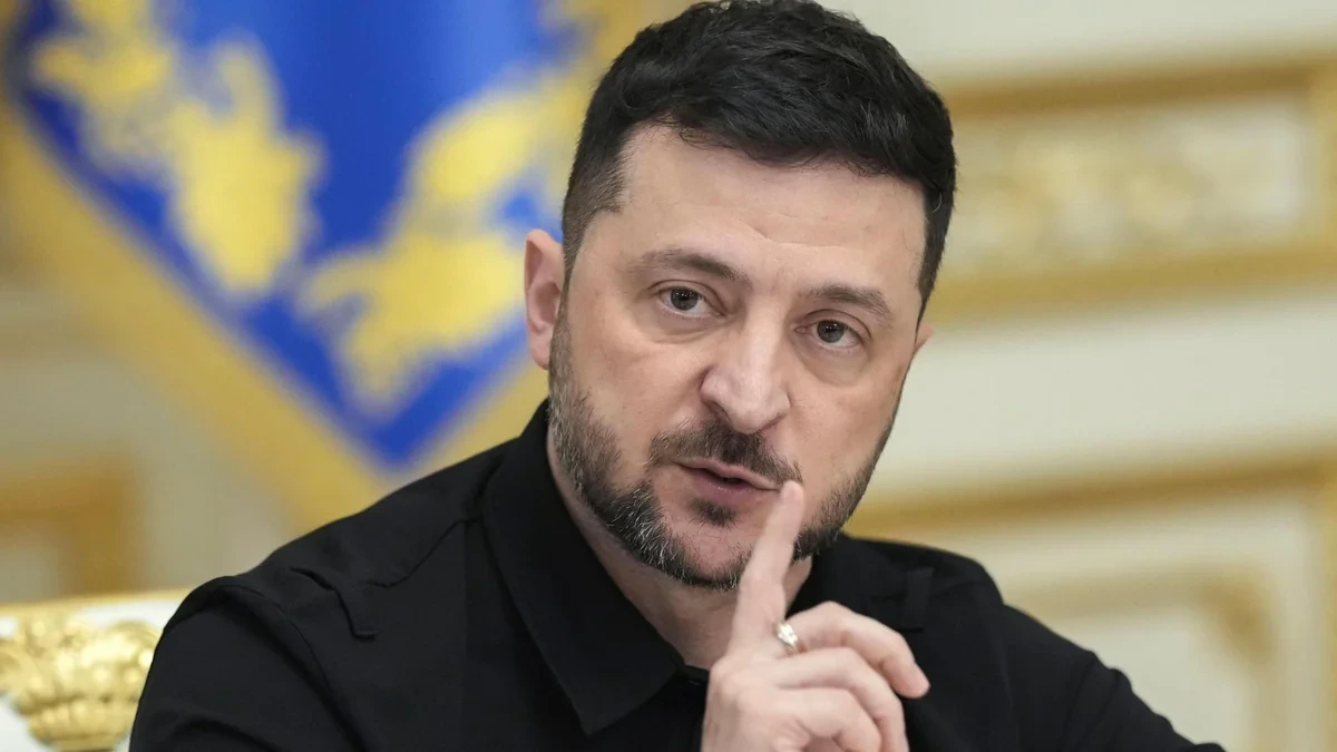 Zelenski: "Rusiyanın neft emalı sənayesinə qarşı əməliyyat davam edir"