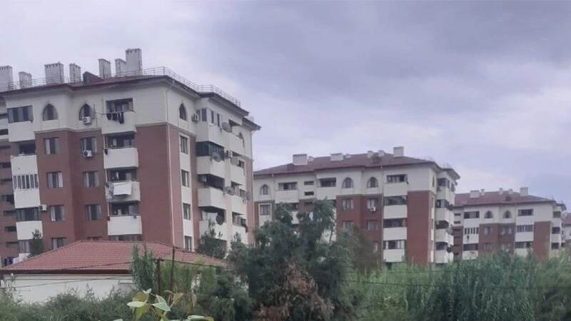 Bərdədə 38 yaşlı qadın dördüncü mərtəbədən yıxıldı