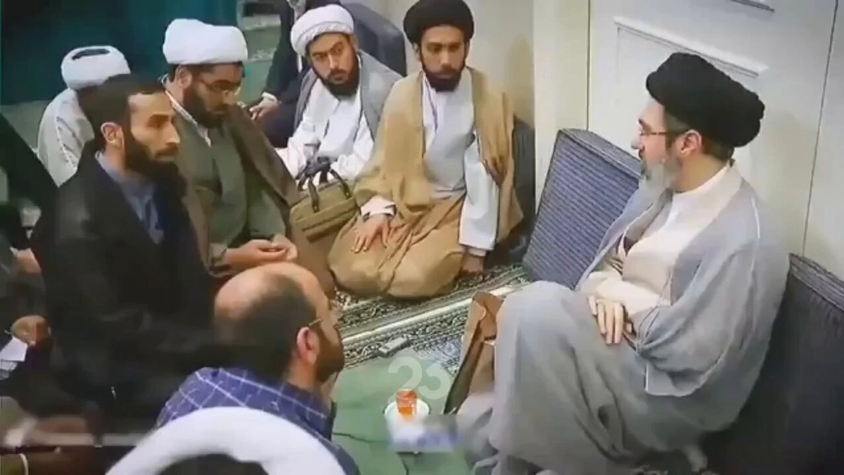 İranda 5 aylıq səssizliyi pozan 13 saniyə: Müctəba Xameneinin “ilk videosu” sirri çözmədi