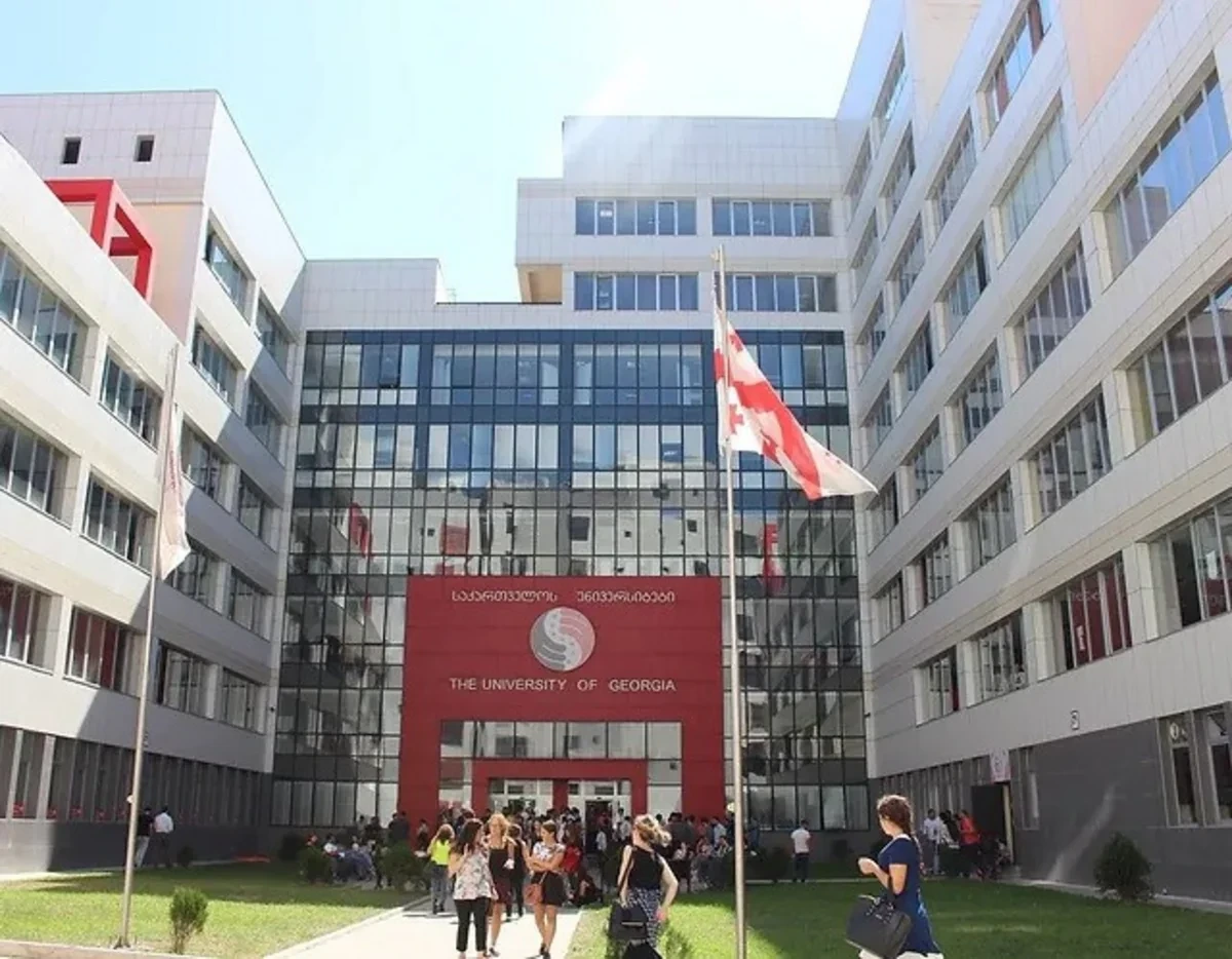 &nbsp;Pulsuz təhsil: Gürcüstan nümunəsi Azərbaycanda tətbiq oluna bilərmi? - Ekspertlərdən RƏY
