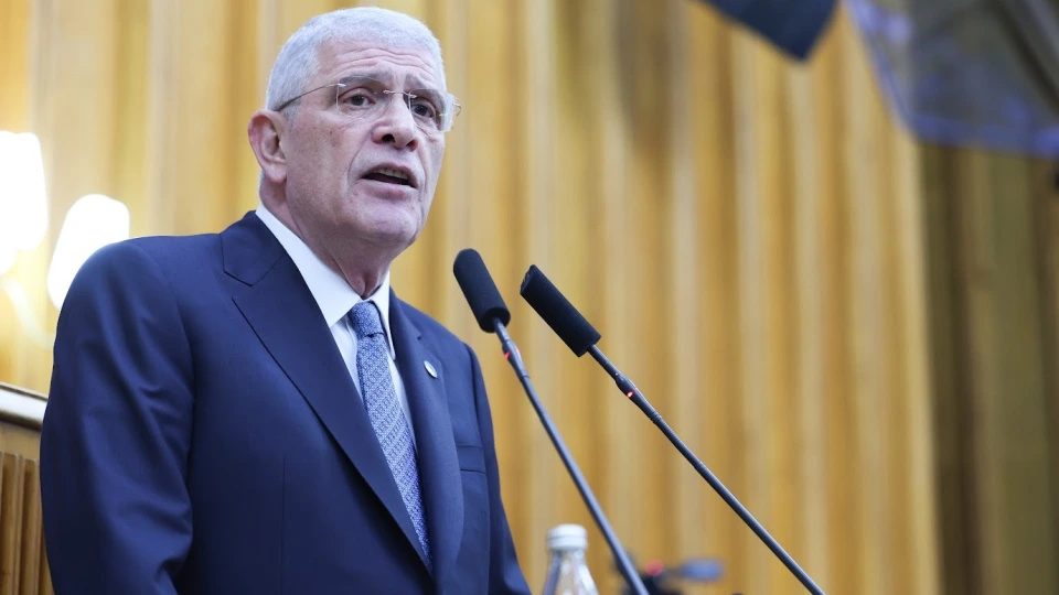 Müsavat Dervişoğlundan istefalara sərt reaksiya: “Siz boğulacaqsınız, biz yox!”